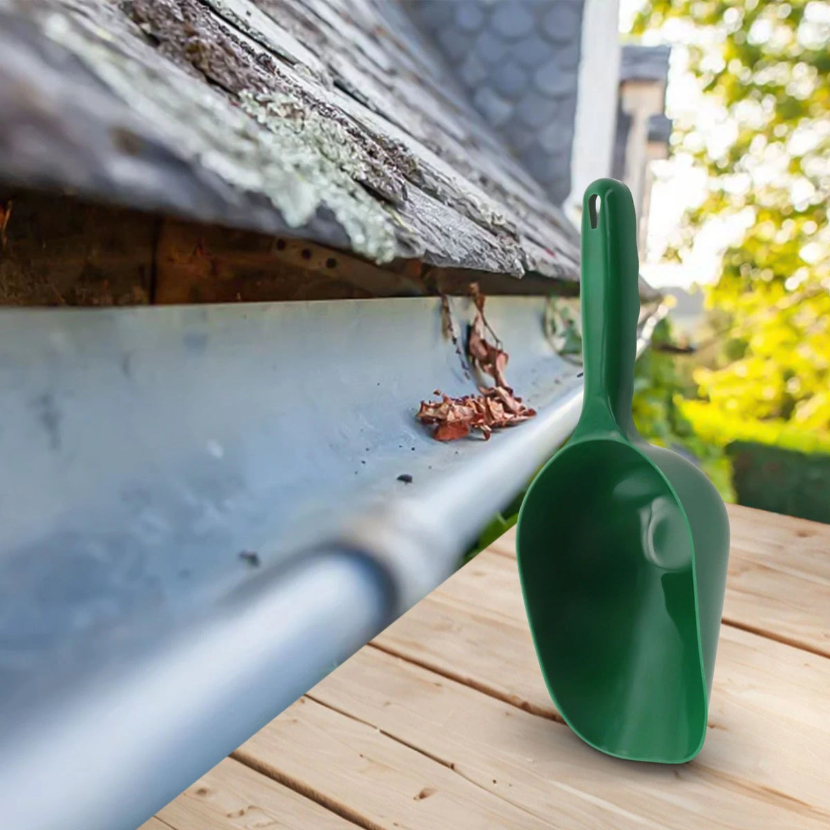 Gutter Cleaning Scoop for Efficient Dirt and Debris Removal