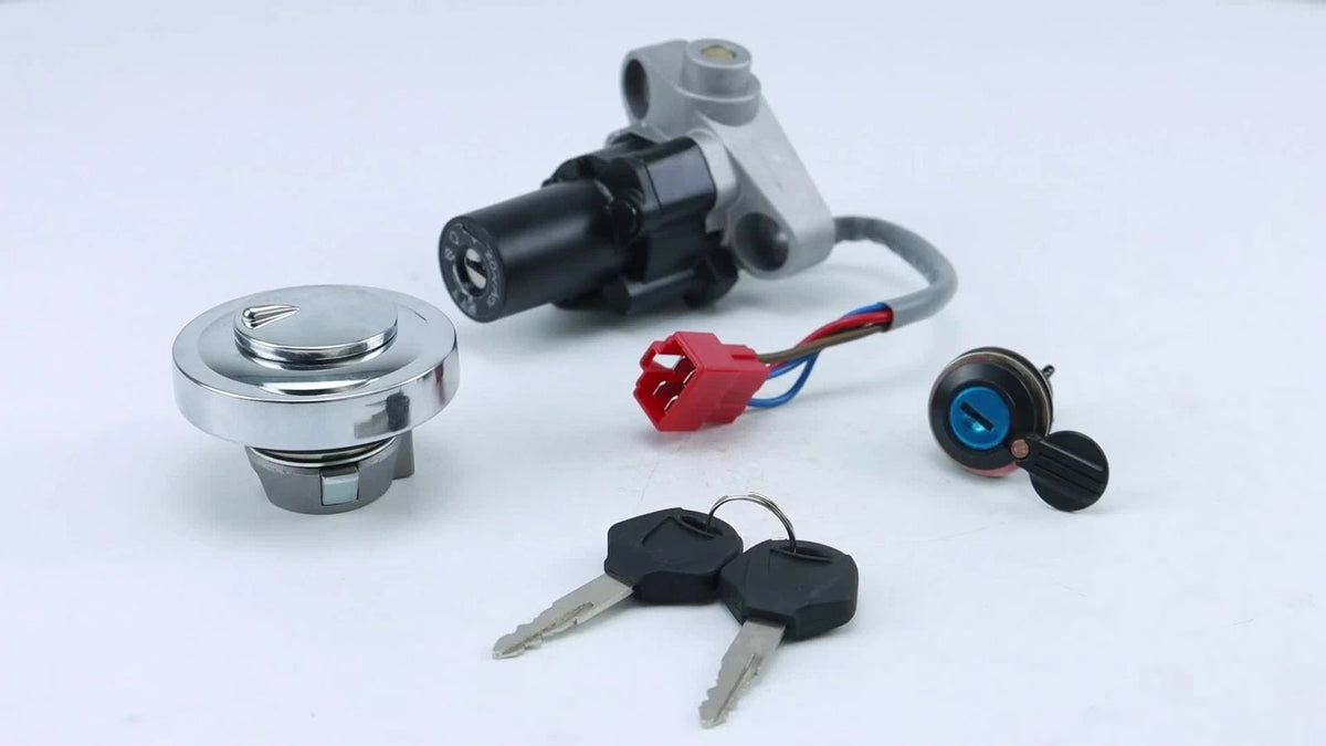 Ignition Switch Fuel Cap Seat Lock Keys for Yamaha V-Star 650 1100 (1999–2016)