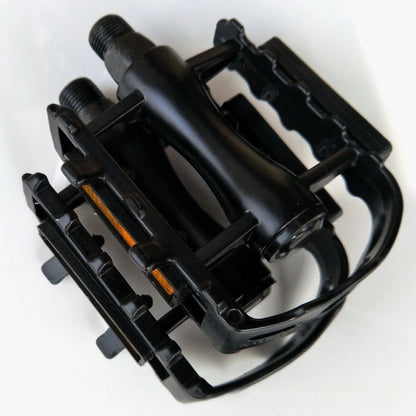Black MTB Pedals for Mountain Bikes (11cm x 7cm x 2.5cm)