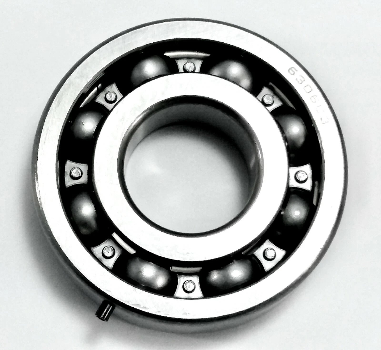 Bearing for Suzuki DT40-DT55-DT65 (Replaces: 09262-35L09-000, 35X72X17)