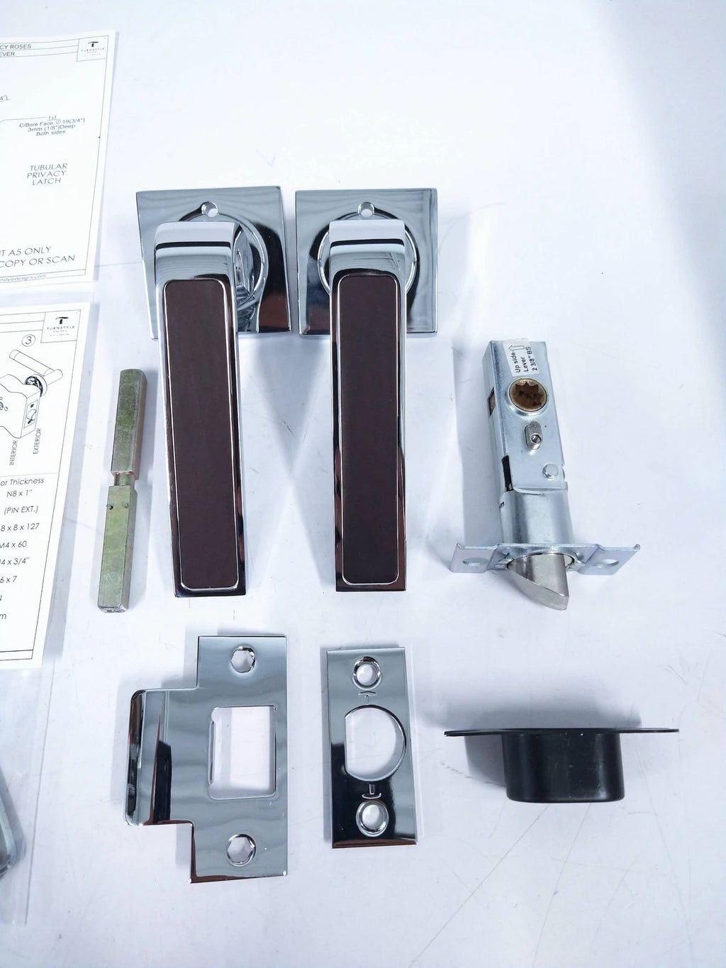 Chrome Door Lever Handle for R1530 (Turning Style Designs)