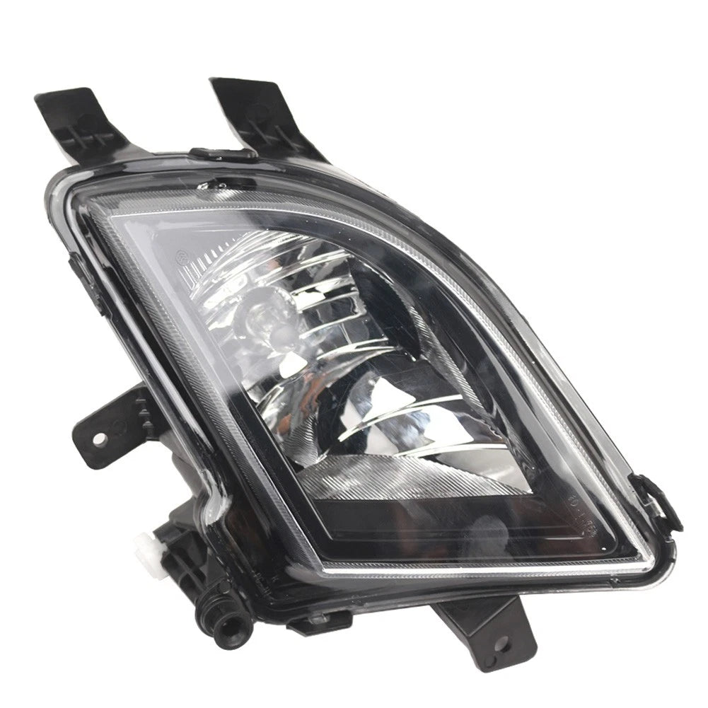 Right Side Front Bumper Clear Lens Fog Light for VW Jetta MK6 (2015–2018)