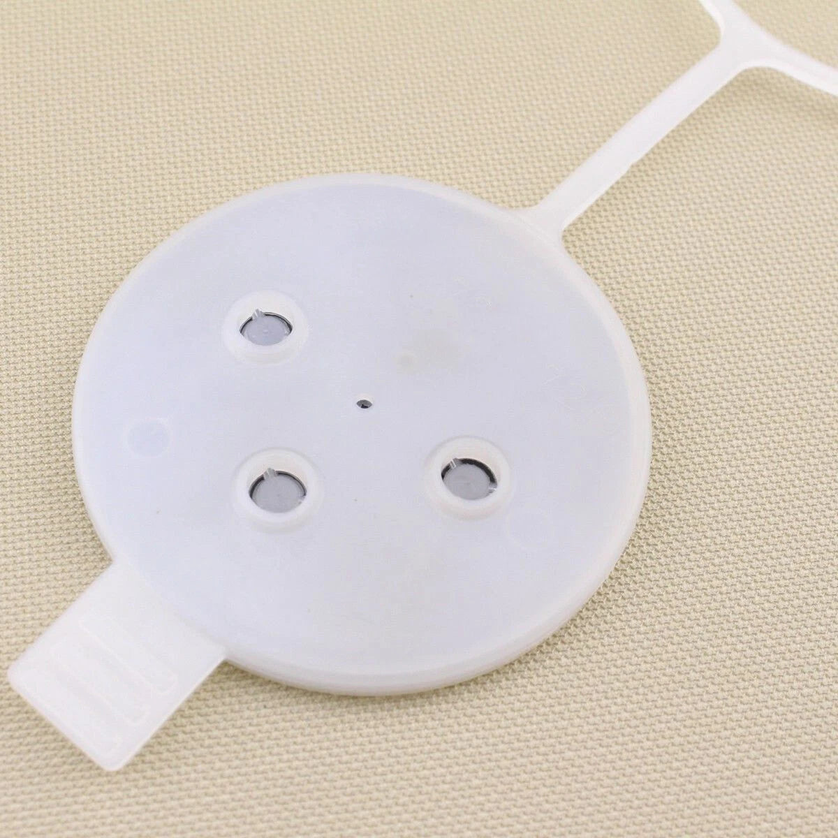 1X Windshield Washer Tank Cap for Mercedes Benz (2010–2016) 2028609369 White