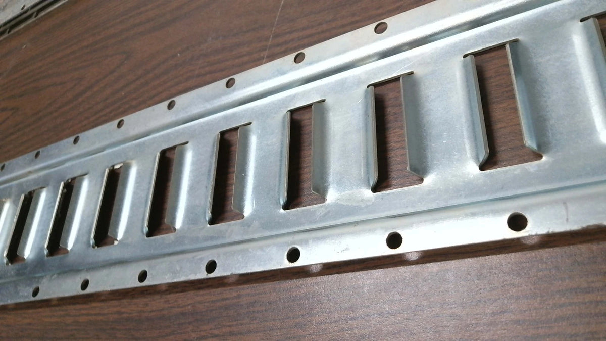 4 Pack Horizontal E Track Tie-down Rail Kit for Universal Applications (Used)