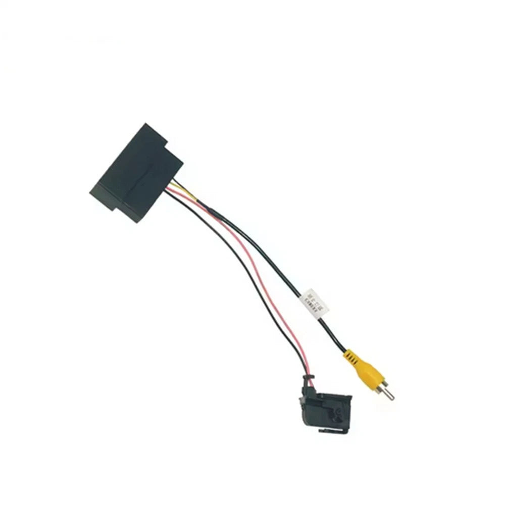 Rear Camera Video Plug Converter Cable for Ford Kuga (2013–2019)