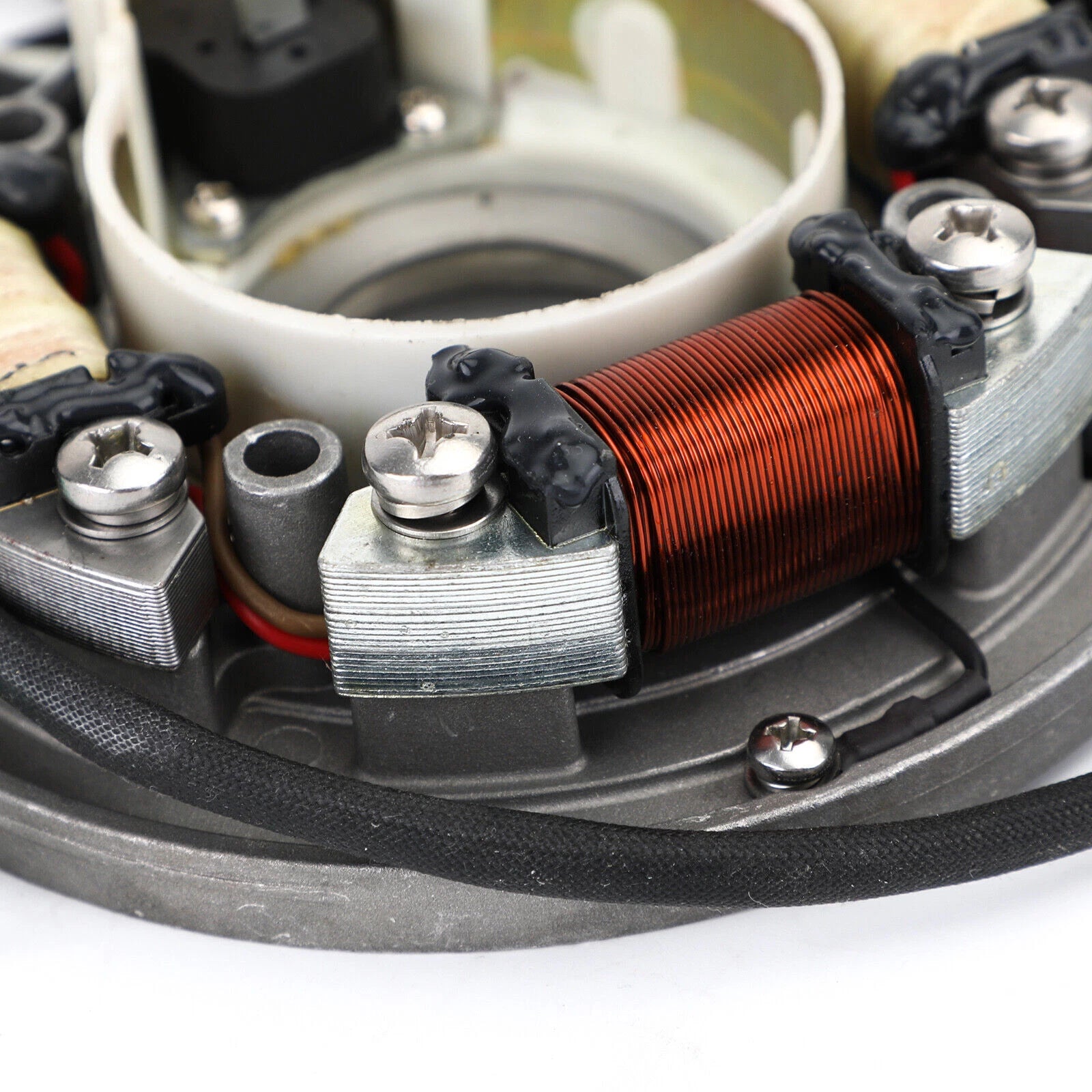 Charge Lighting Coil w/Magneto Base for Yamaha Outboard 40Hp (1989–2017)