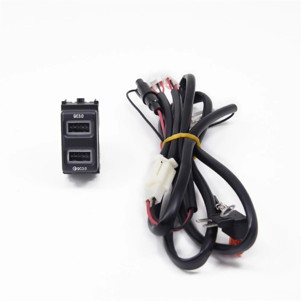 18W Dual USB Car Charger QC3.0 for Nissan Pathfinder (2005–2010)