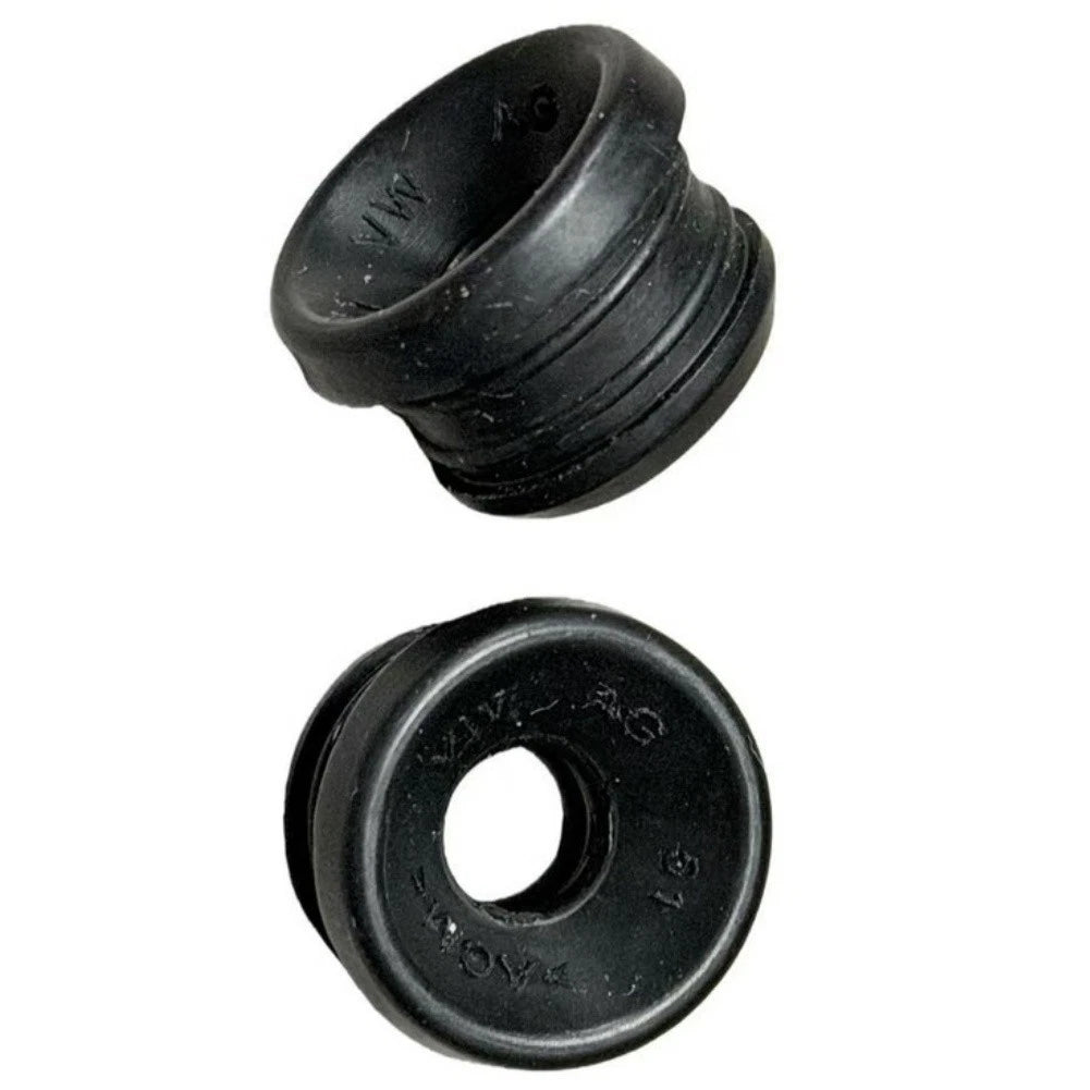 2Pcs Black Fuel Injector Cover for Skoda Golf (2003–2006)