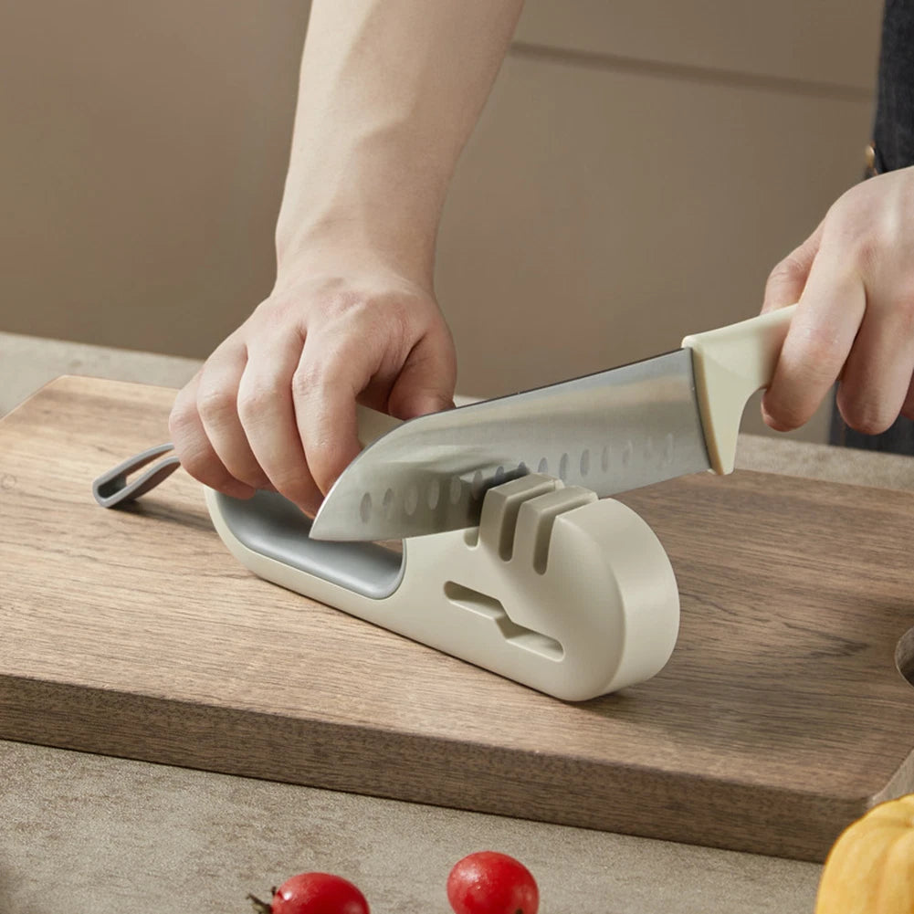 Non-Slip Sharpening Device for Home Cooks