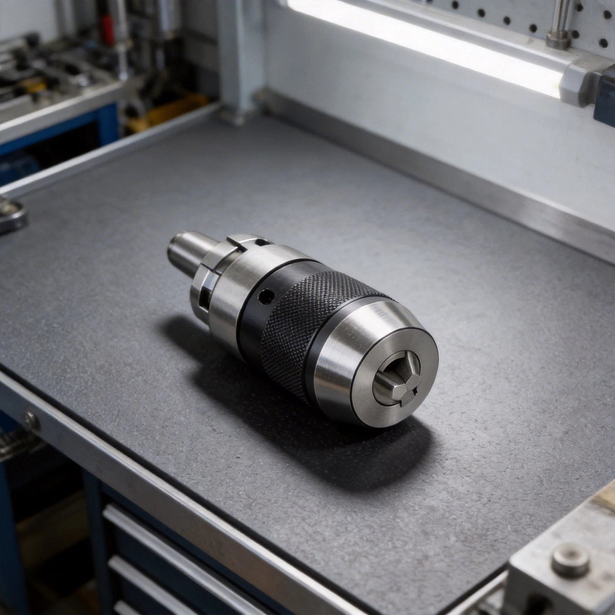 3 Clamp Self-tightening Chuck Tool Holder for Performance