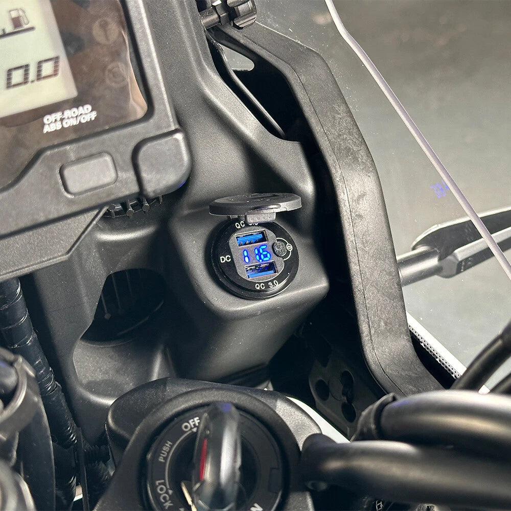 3.0 Quick Charger Dual USB Power Connector Socket for Yamaha Tenere 700 (2019–2023)