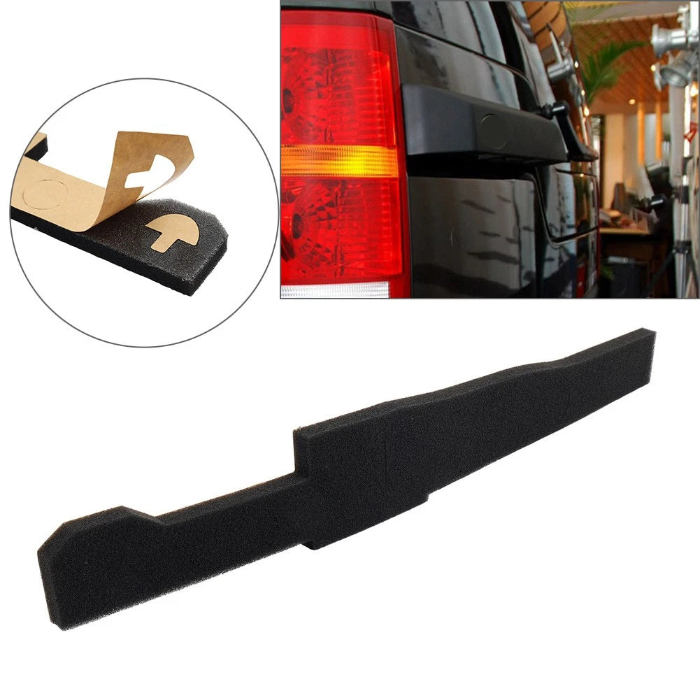 Rear Tailgate Door Handle Gasket for Land Rover Discovery 3 4 (2005–2016)