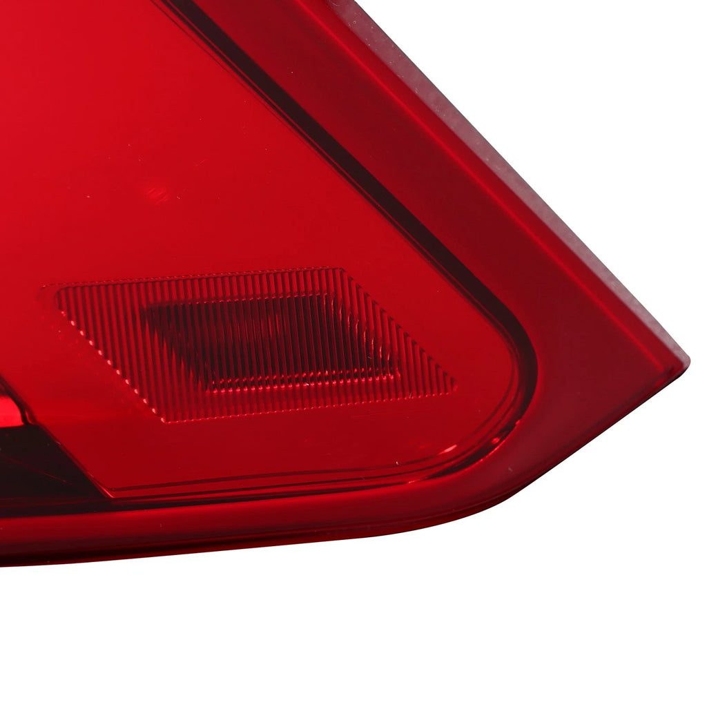 Tail Light Assembly for Nissan Maxima (2016–2018) - Passenger Side Halogen