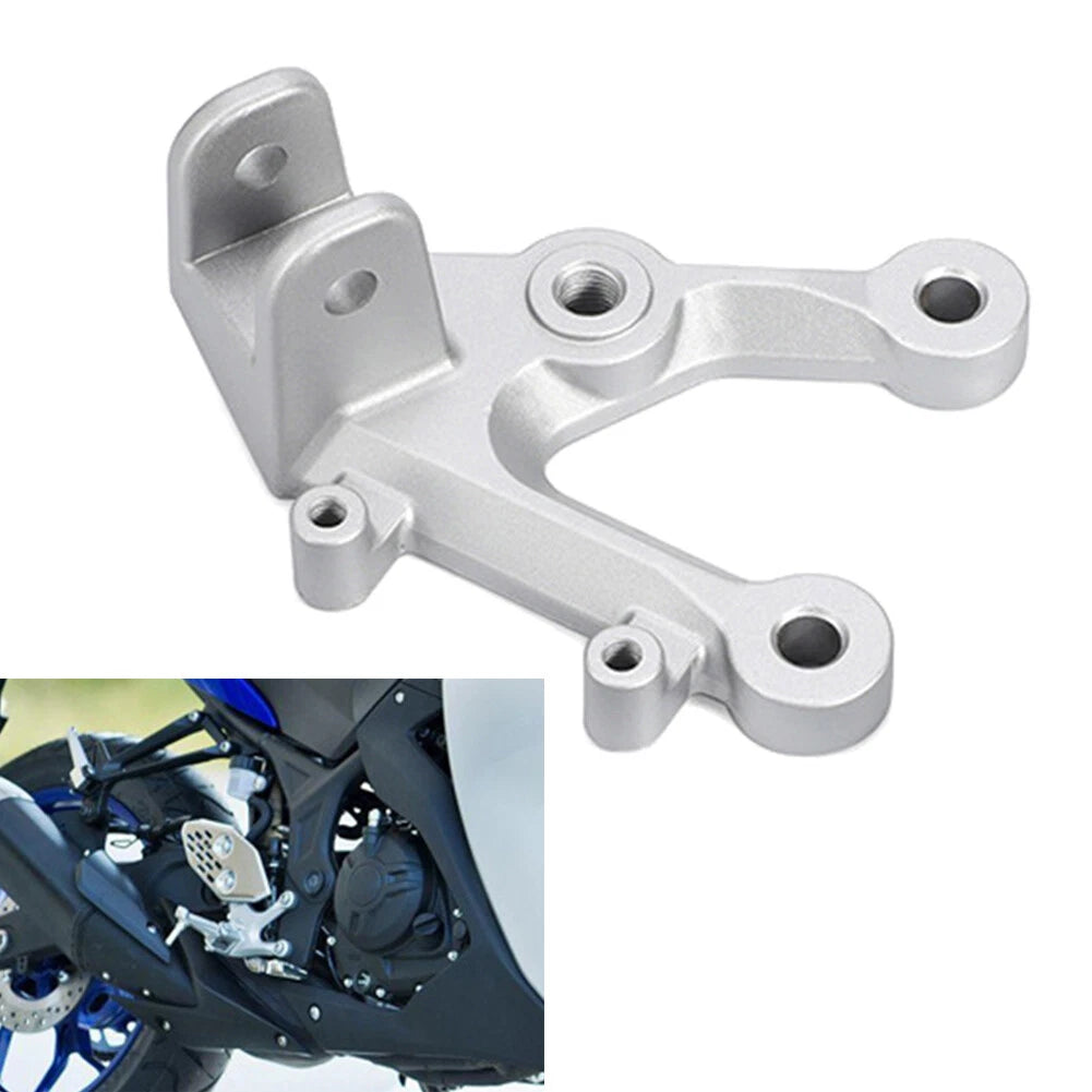 Left Front Footrest Pedal Bracket for Yamaha YZF R3 R25 MT-03 MT-25 (2015–2023)