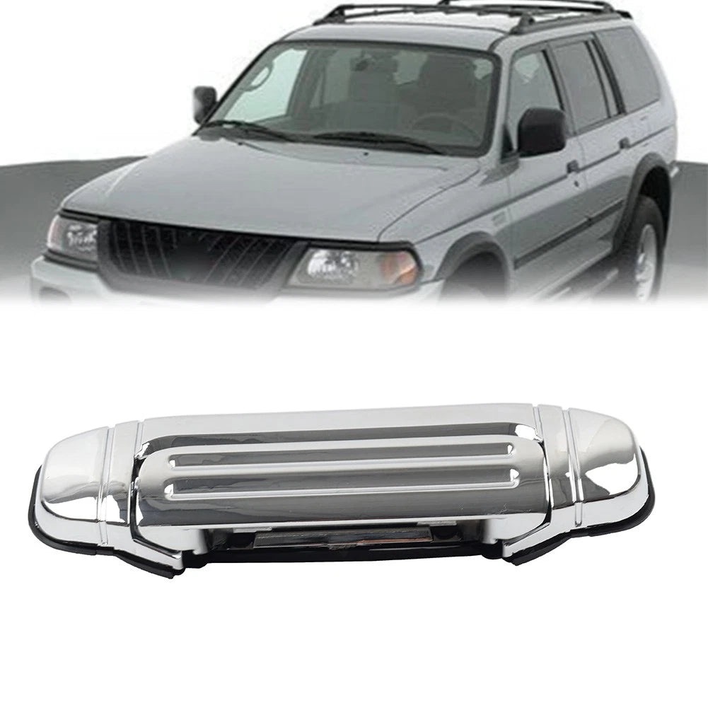 Front Right Outer Door Handle for Mitsubishi Pajero Montero (1992–2000)