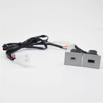Dual Port USB-A QC3.0 & USB-C PD Fast Charger Socket for Ford Focus (2005–2009)