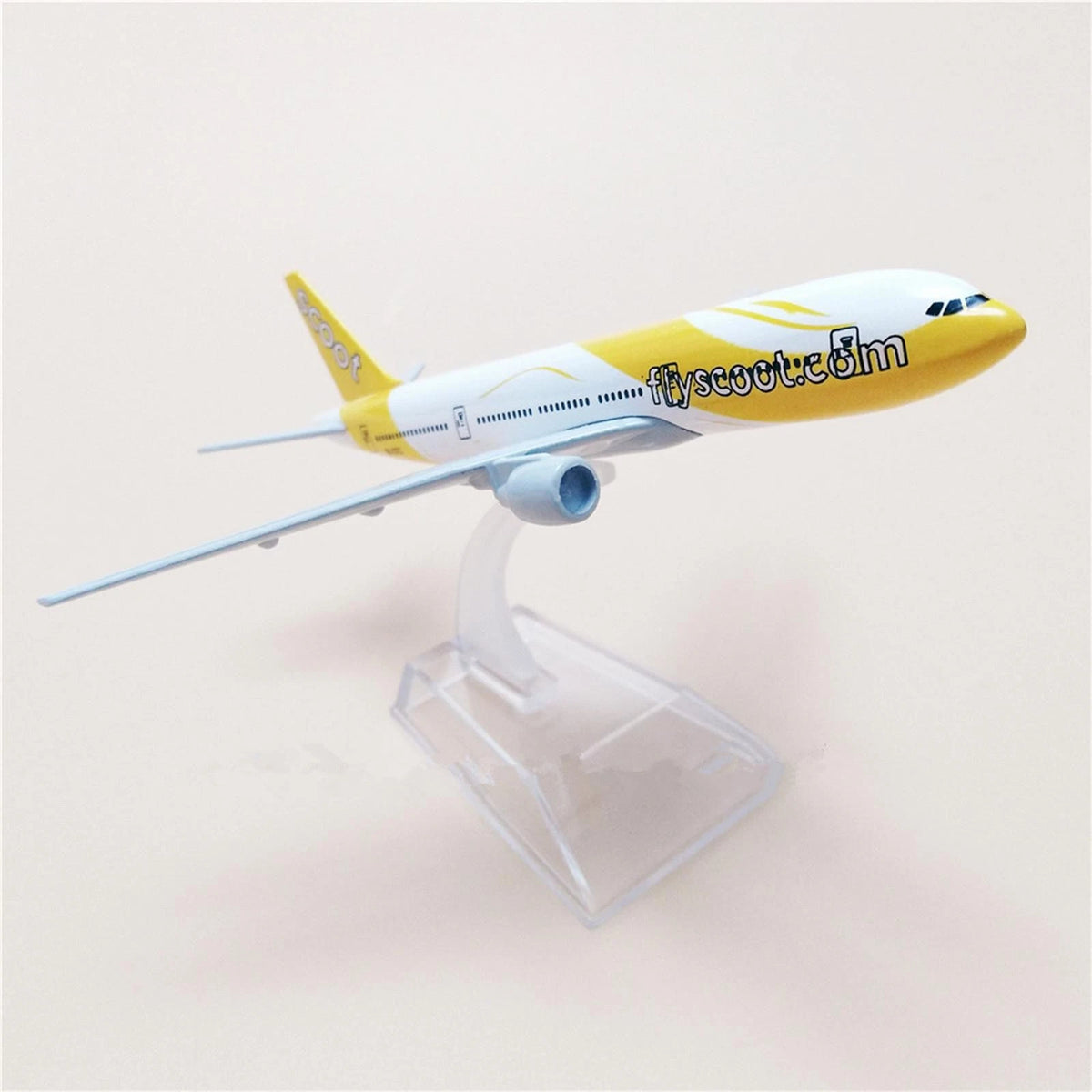 1/400 Alloy Aircraft Model for Singapore Airlines B777