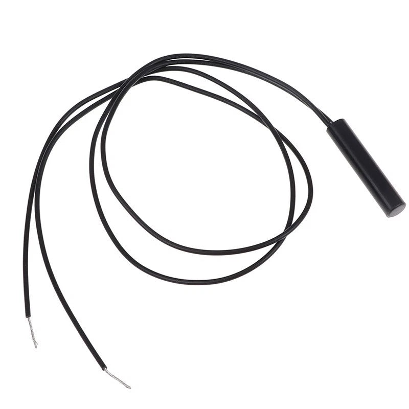 Cylindrical Mounting Sensor for Commercial Vehicles