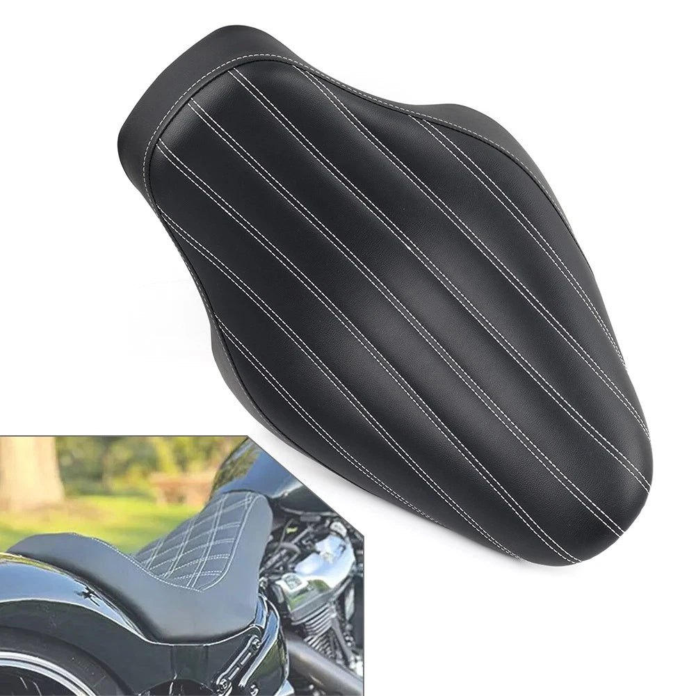 Solo Seat for Harley Softail FLST FXST FLSTF (2000–2007)