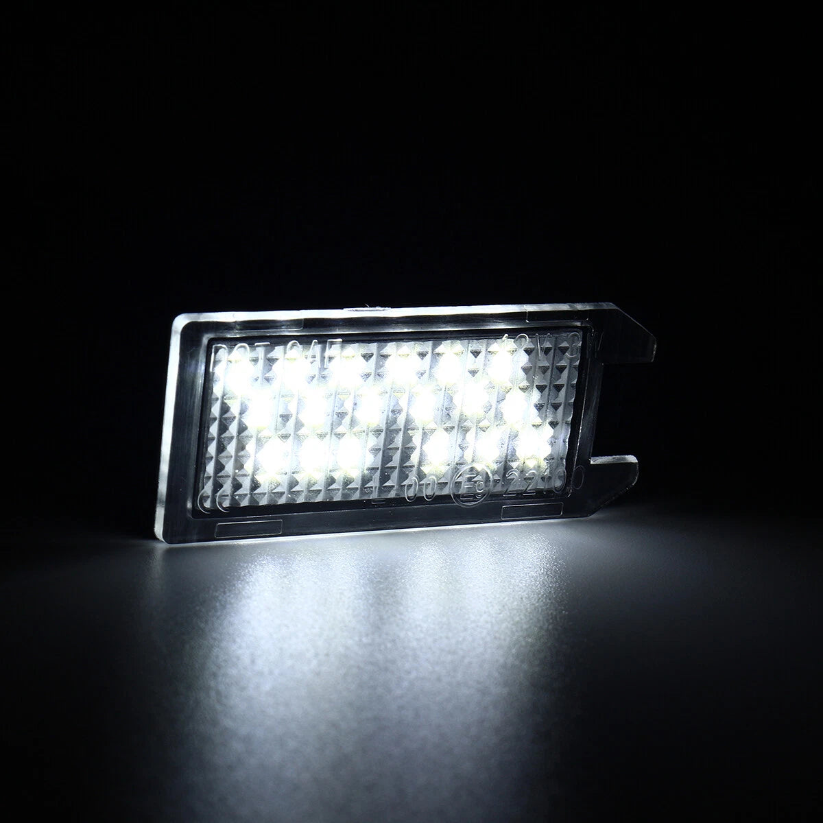 2X White LED License Plate Lights for Fiat 500 (2007–2021), Dodge Viper (1992–2017), Jeep Grand Cherokee (1999–2021)
