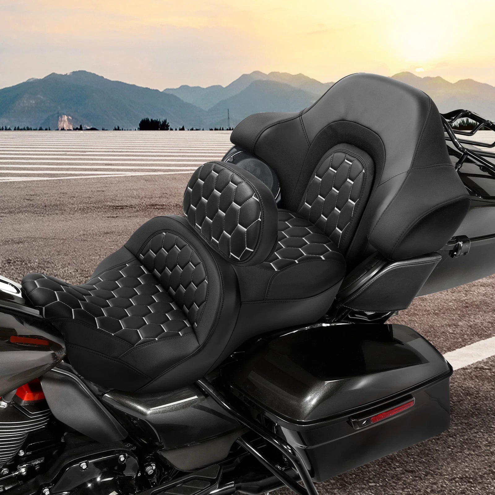Seat & Backrest Pad for Harley Touring Glide (2014–2023)