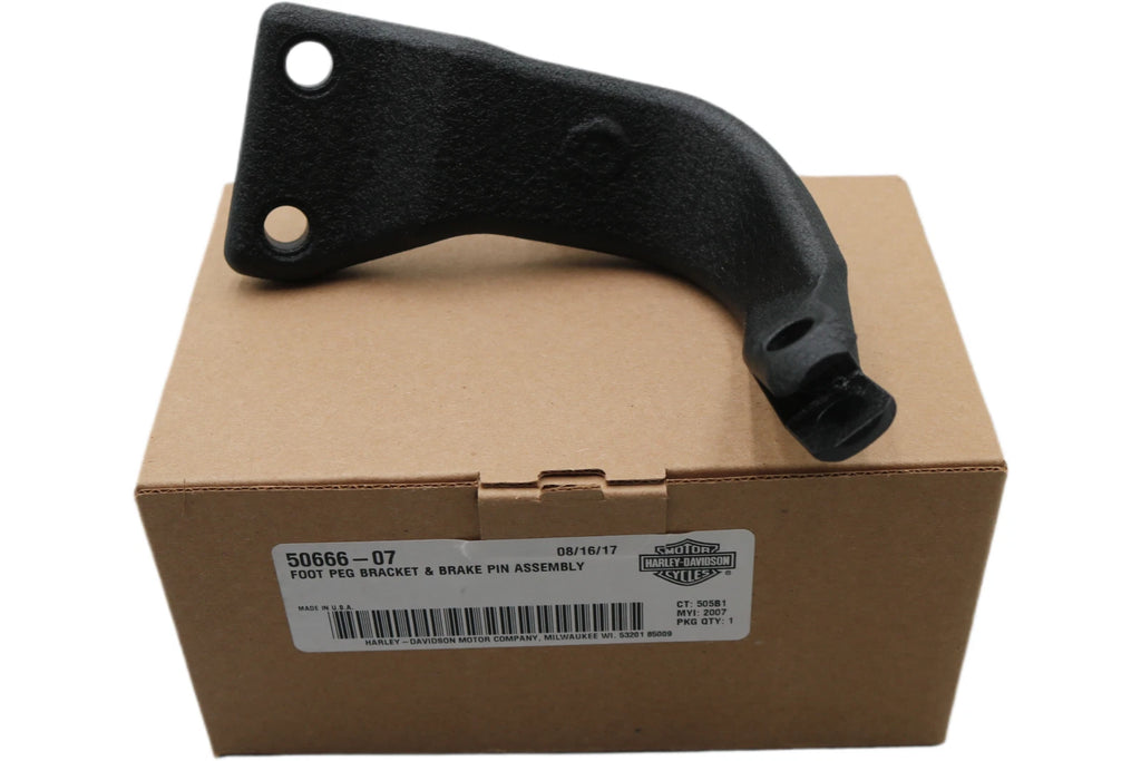 Right Footpeg Bracket for Harley-Davidson Dyna (1991–2017) 50666-07