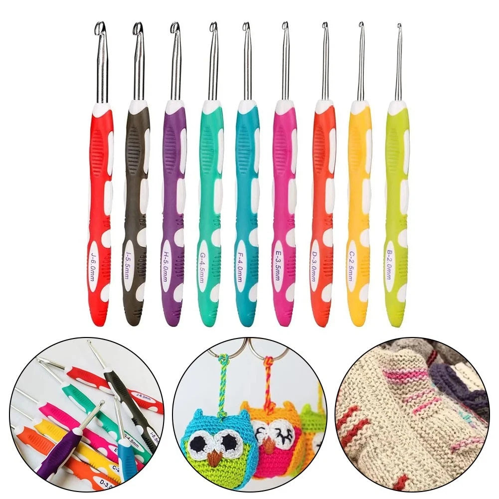 Set of 9 Ergonomic Crochet Hooks with Rubber Grip Handle
