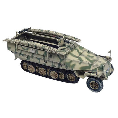 1/72 German Sd. Kfz. 251/7 D Half Track Model