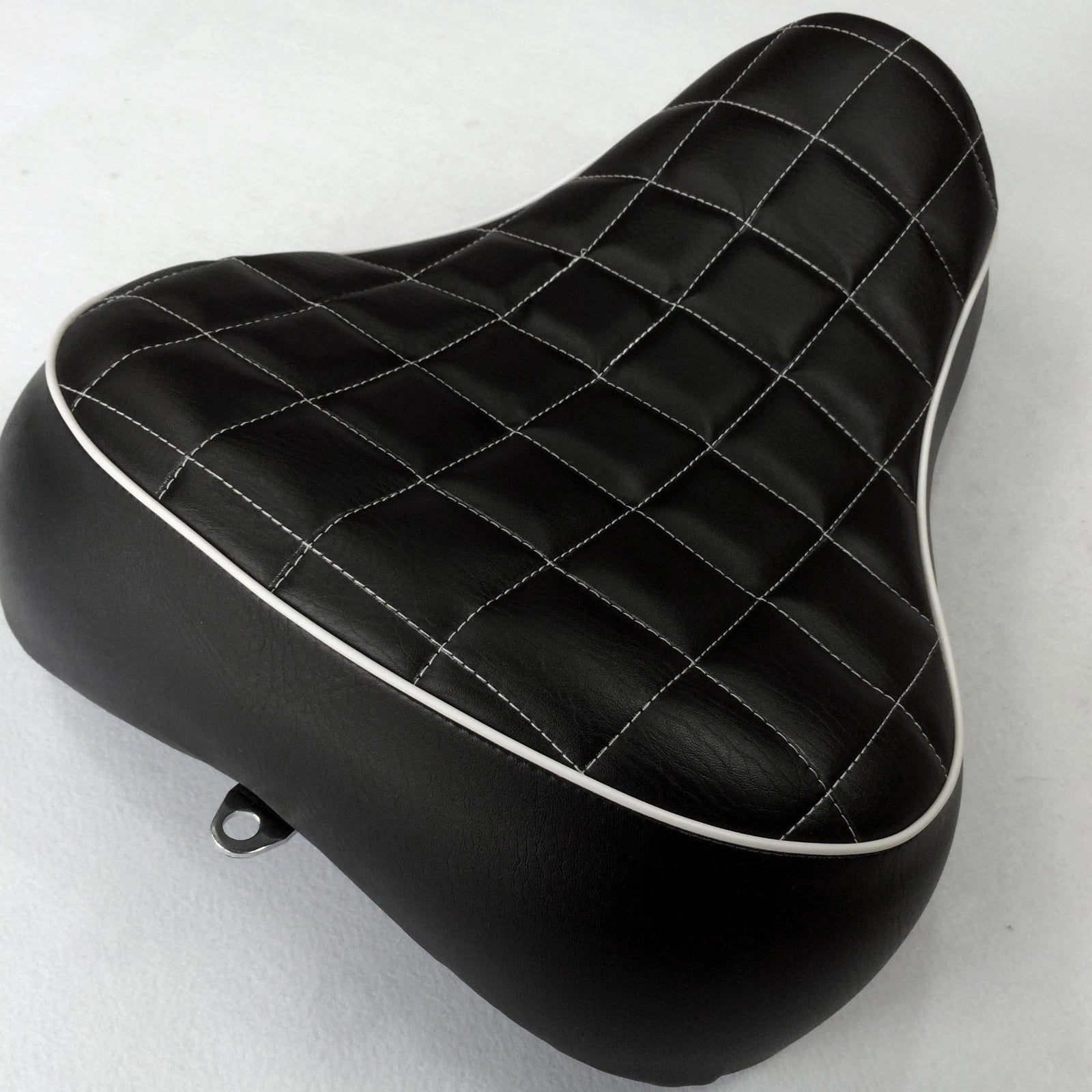 Front Solo Driver Seat for Harley Davidson XL 1200S (2005–2013)