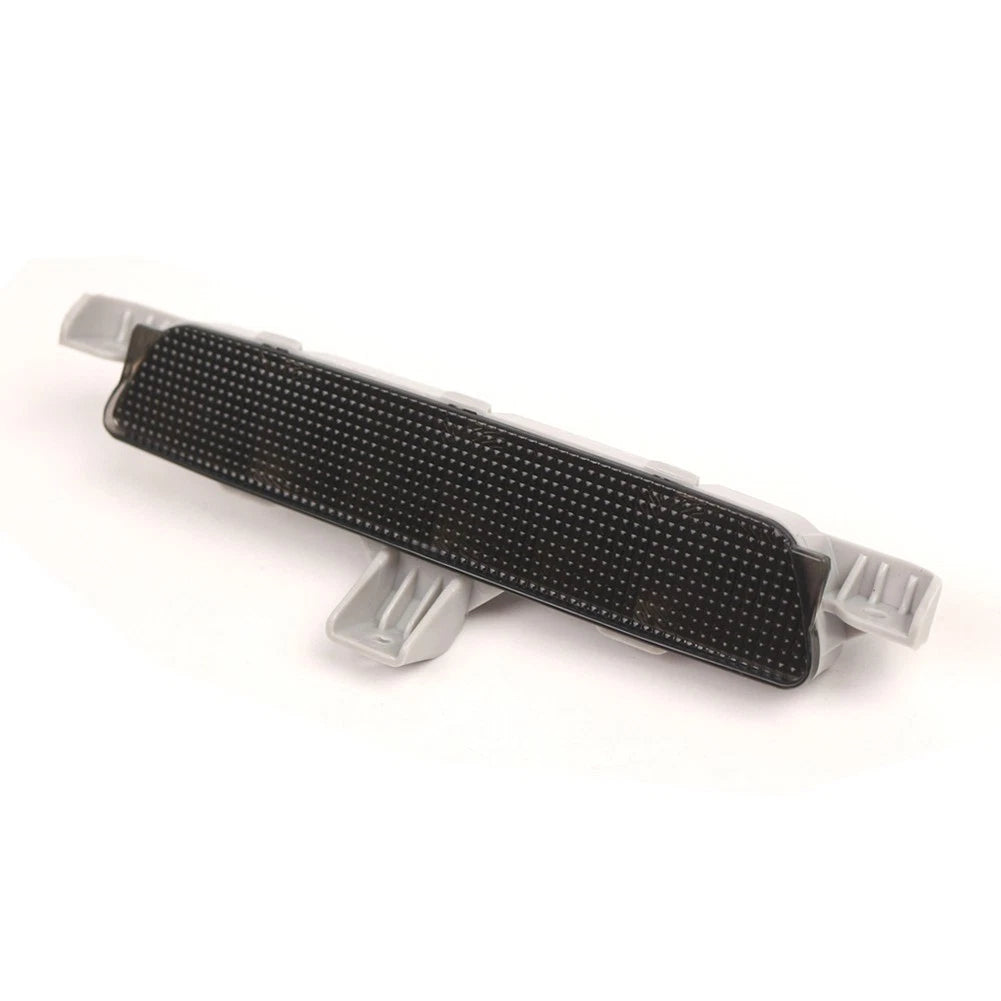 Brake Light Assembly Rear High Mount Light 21.75.55CM Size ABS Material