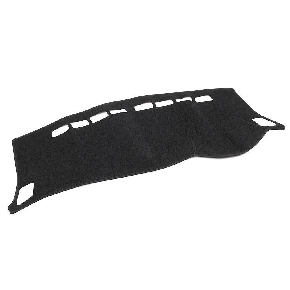Dash Cover Mat for Nissan Pulsar/Sylphy (2013–2016)