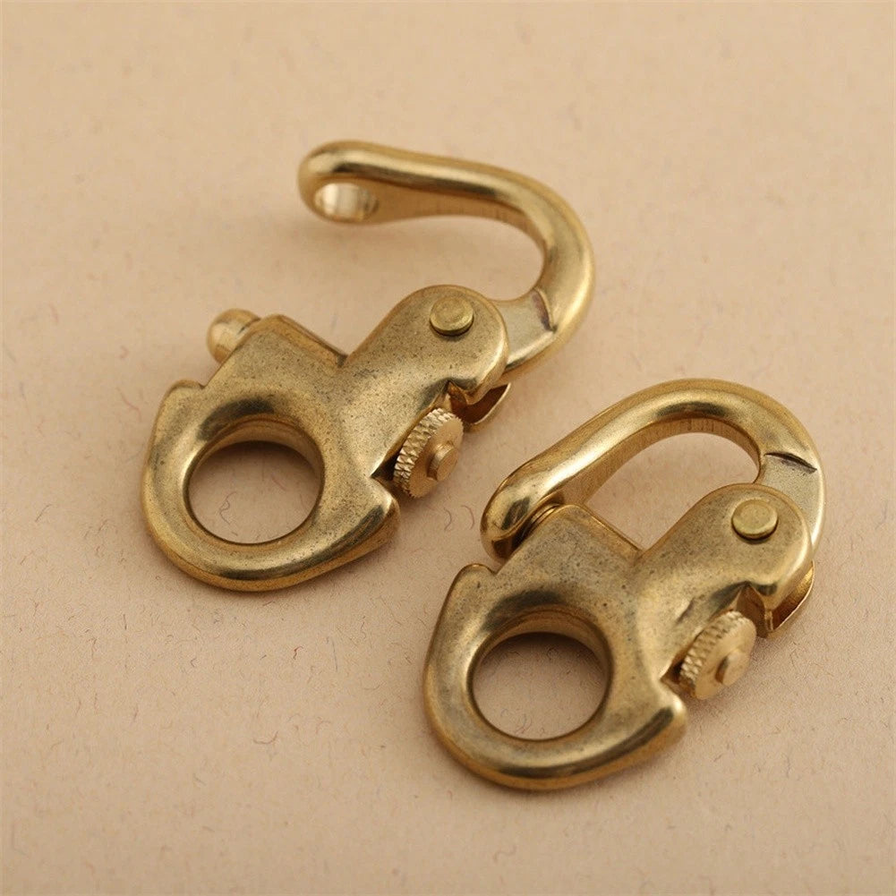 Brass Snap Shackle for Secure Attachment (42g)