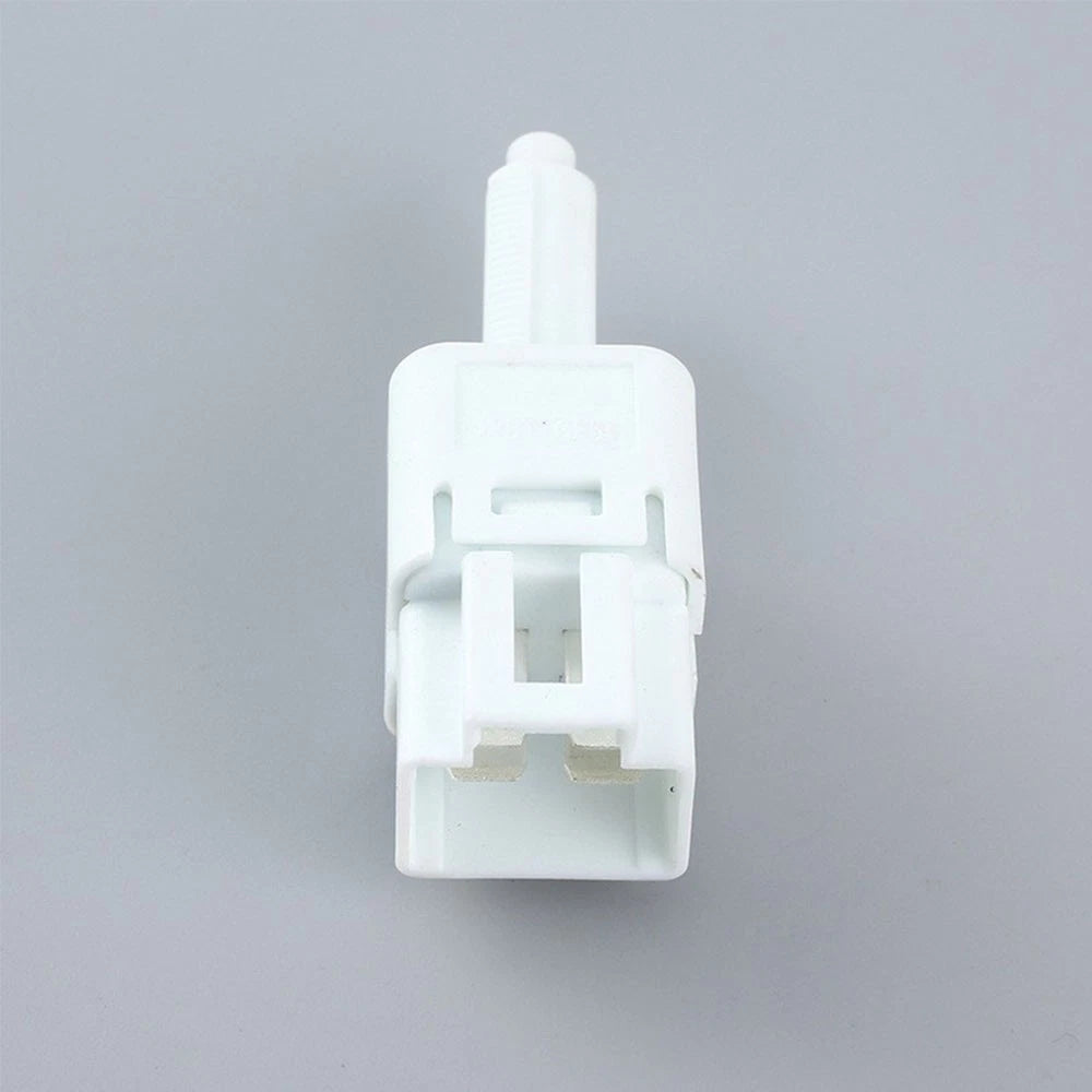 Brake Light Switch 25320-3JA0A for Nissan (2013–2019)