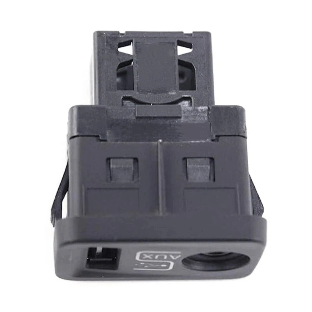 USB Port Socket Adapter 1SJ82-JXWAA for Fiat 500 (2012–2014)