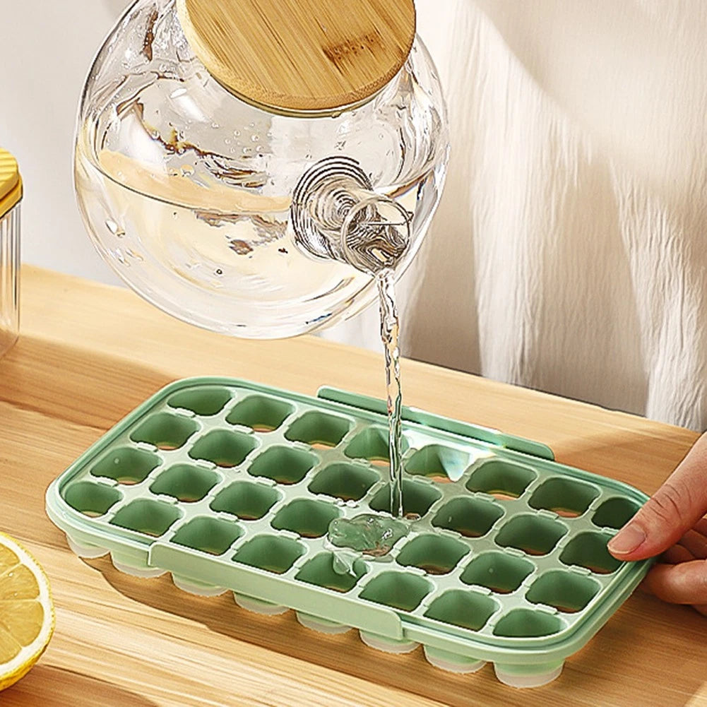 Stackable Silicone Ice Cube Tray with Lid for Home