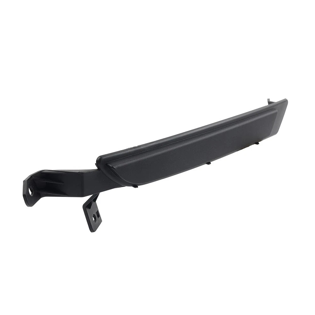 Right Side Front Fog Lamp Cover Trim for Land Rover Discovery 5 (2017–Present)