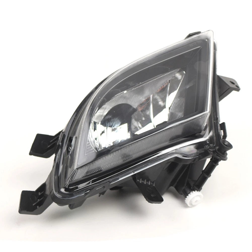 Fog Lamp Right Front for Jetta (2015–2018) Halogen Bulb