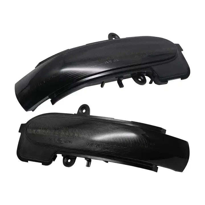 Dynamic LED Side Mirror Turn Signal Light for Benz C-Class W203 S203 (2000–2007)