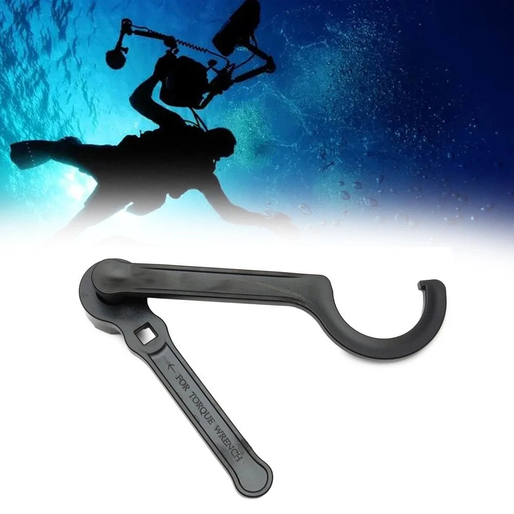 Black Wrench Tool for Scuba Diving (PP)