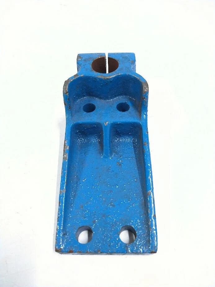 Transmission Mounting Bracket for Crusader 98077