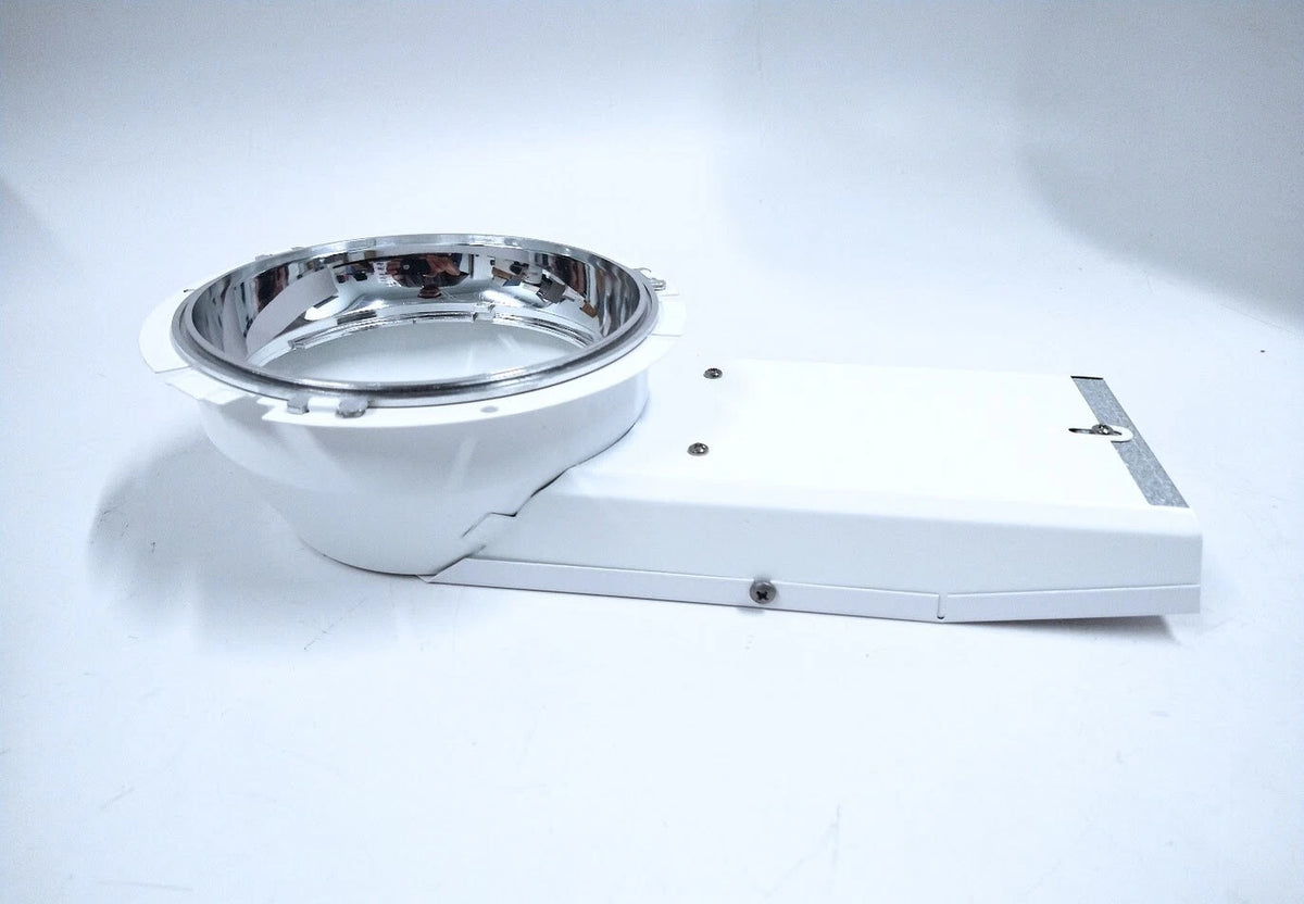 Aqua Signal 0702002002 Silver Cone Downlight for (120V 60Hz)