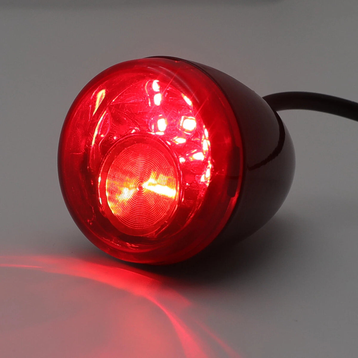 Rear LED Run Brake Turn Signal Indicator for Harley FXDB (2007–2008) & FXST FXDW (2002–2005)