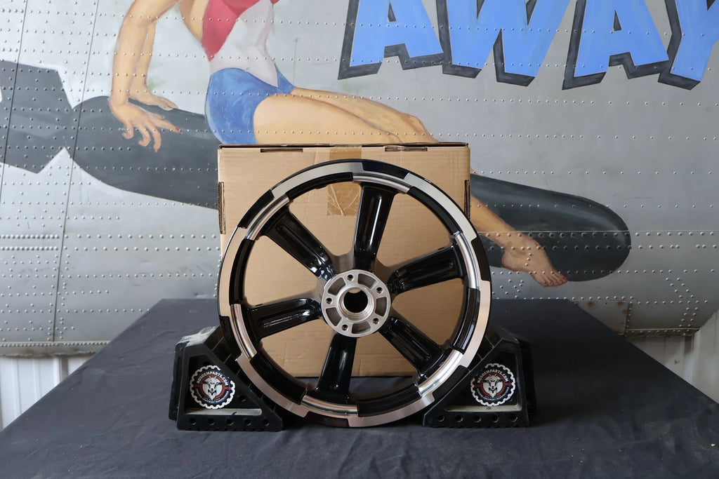 OEM Front Wheel 43300587 for Harley-Davidson FXFB/S Fat Bob (2018–2024)