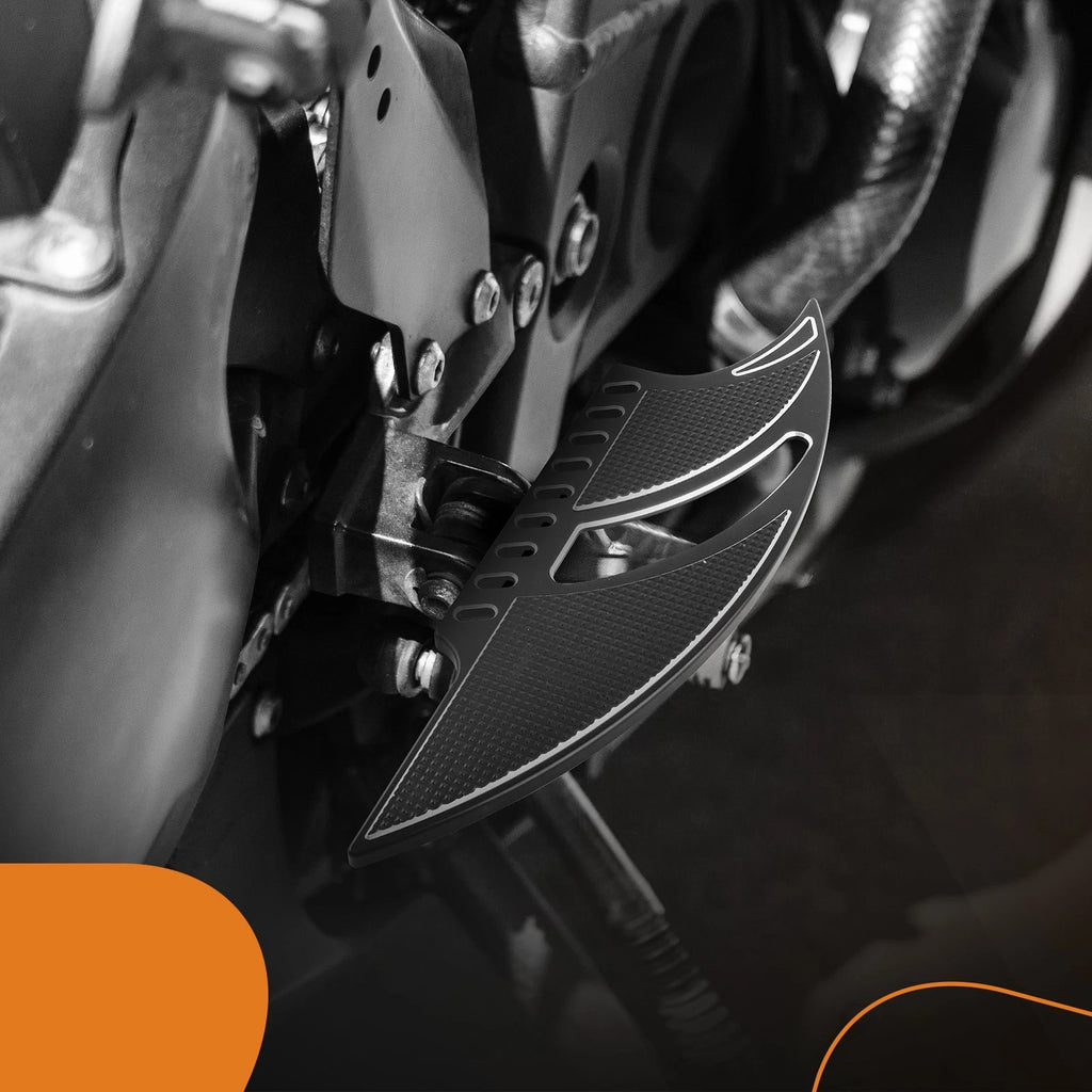 Driver Floorboards Foot Pegs for Dyna Fatbob FXDF (2012–2015)