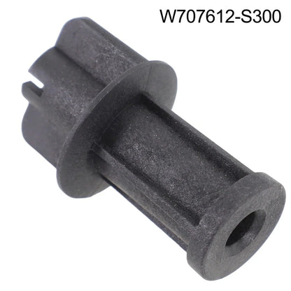 1× Rear Outer Lamp Nut W707612-S300 For Ford Focus 2012-2018 / Fiesta 2011-2019