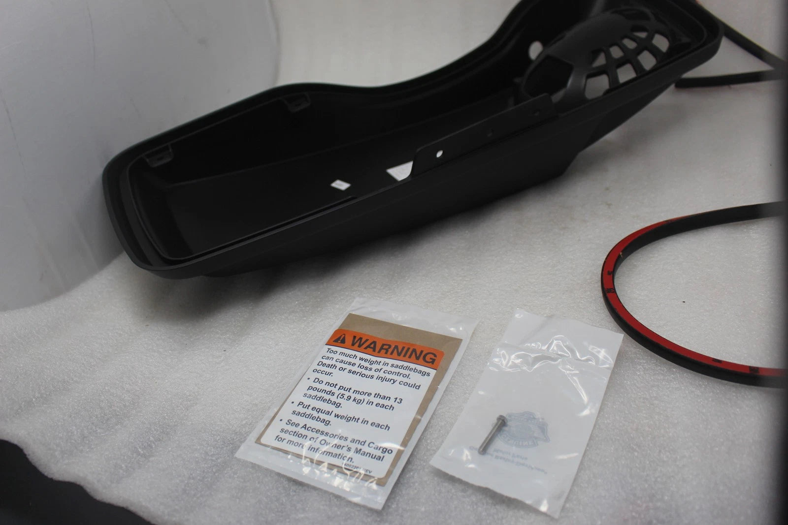Left Saddlebag Speaker Lid for Harley-Davidson (2014–2023) 90200827BYM