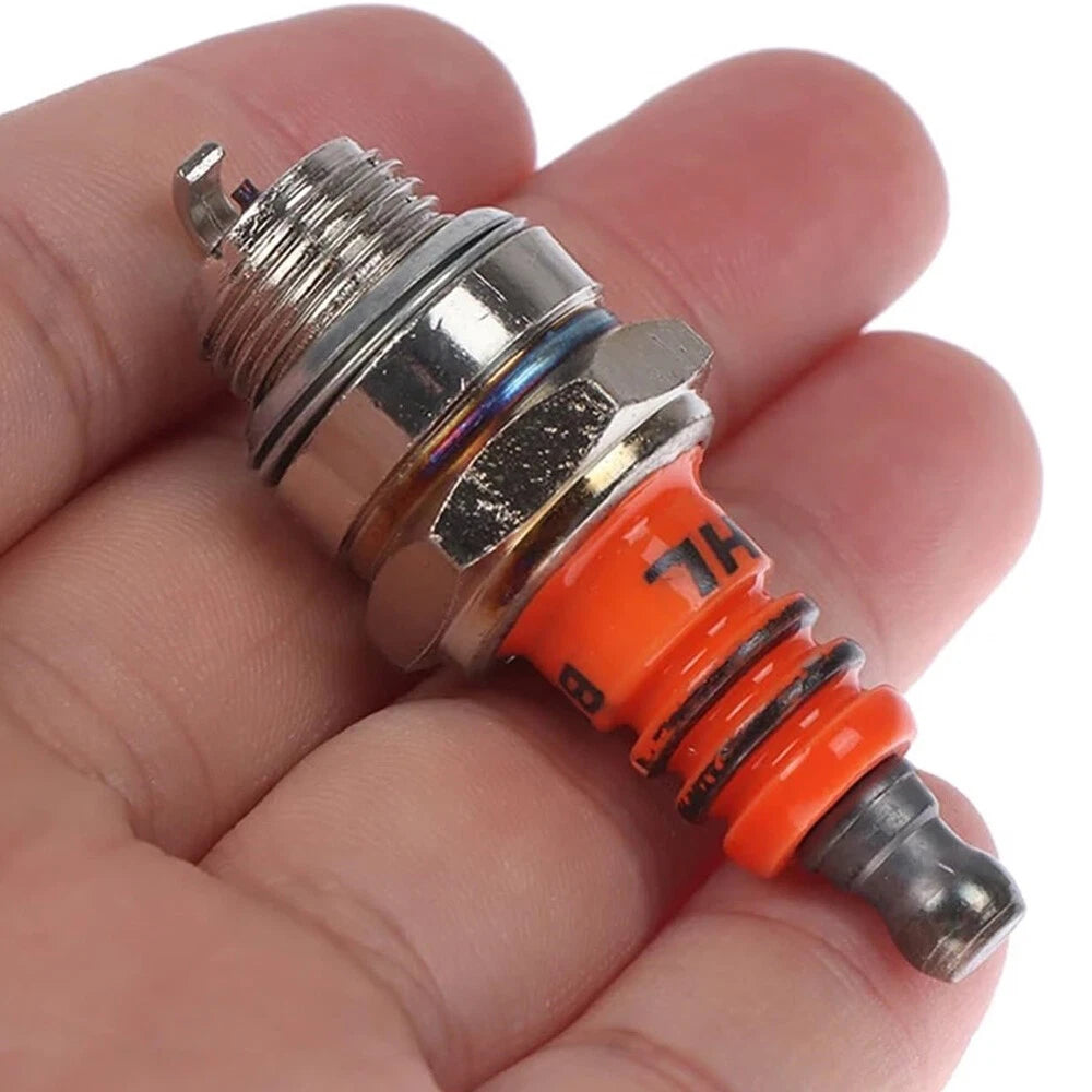 Ceramic Spark Plug for Chainsaw Lawn Mower (M7/L7T/CJ8/1560)