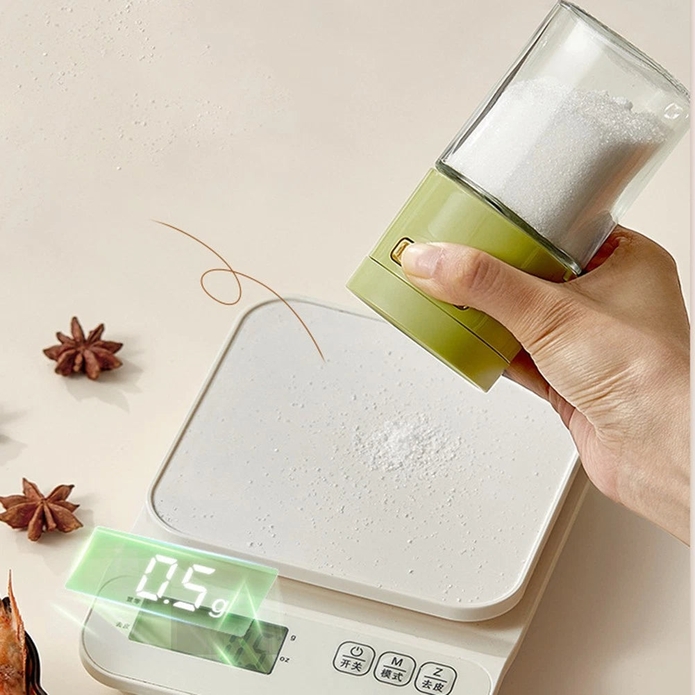 Seasoning Tank Salt Shaker Metering Curved Bottle