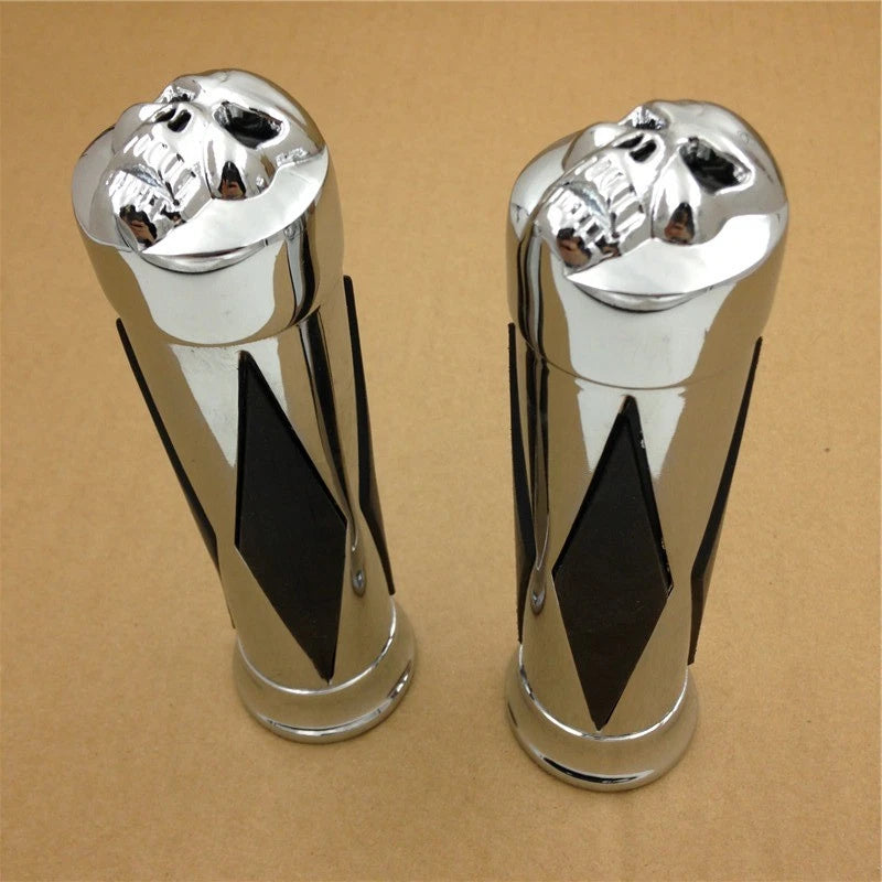 Chrome Skull Diamond Hand Grips for Harley Sportster Dyna Softail (2000–2023)