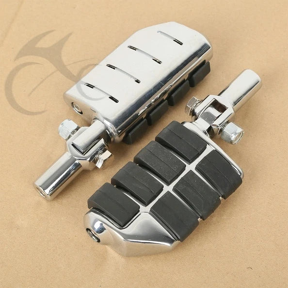 Rear Passenger Footpeg Support Clevis for Harley Softail (2000–2006)